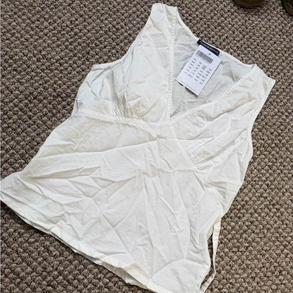 Brandy Melville Cream V-Neck Sleeveless Top
